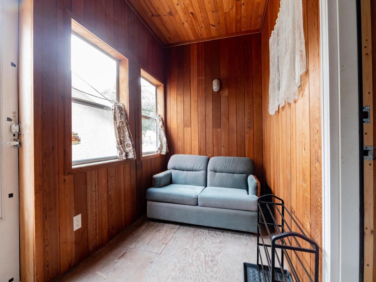 Elmwood Suite ウィニペグ エクステリア 写真